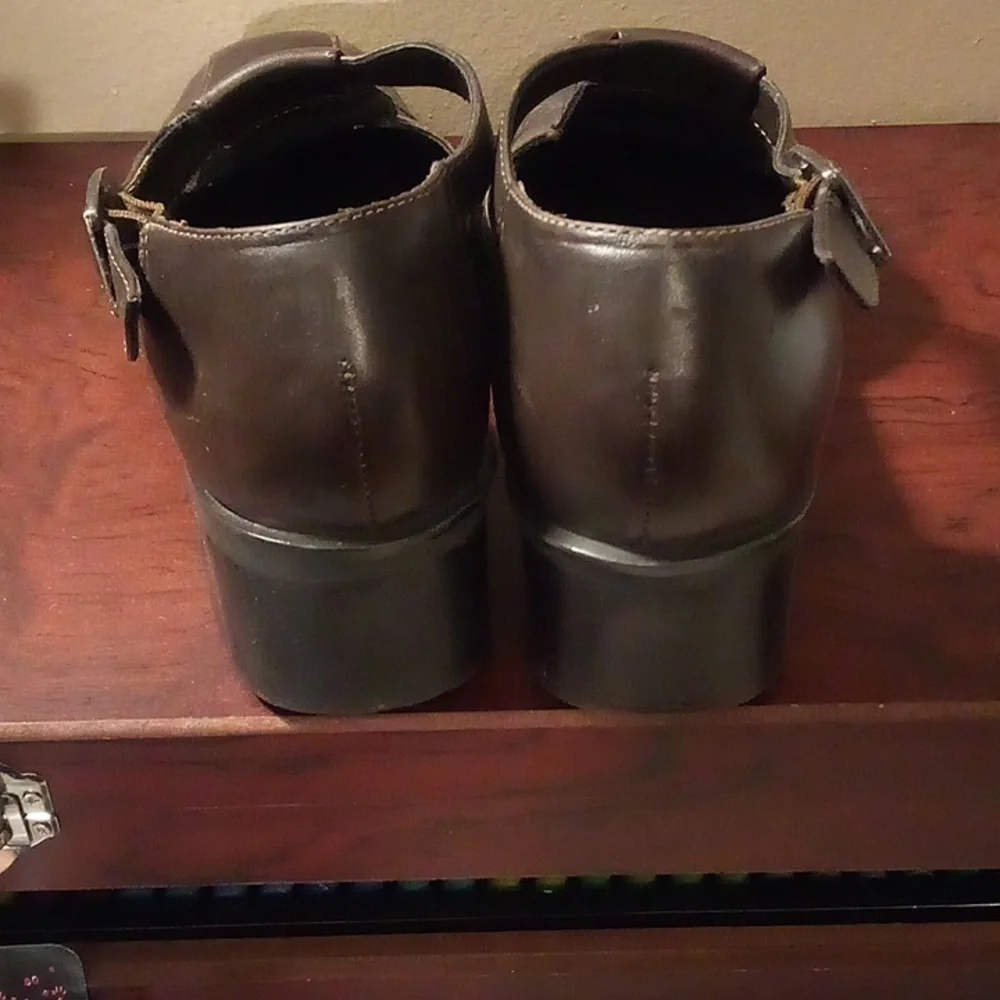 Artiva Leather Shoes - Size 6 - Picture 3 of 7